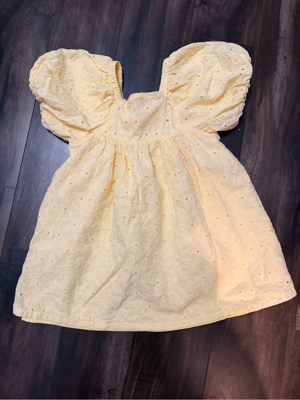 Cat and Jack yellow puff sleeve dress